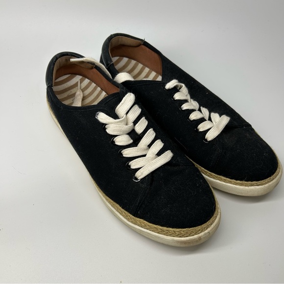 Vionic Black and White Women's Sneakers - Picture 1 of 8